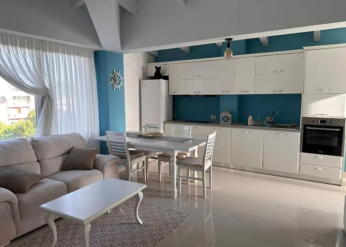 El Sabor Golem (Tirana)